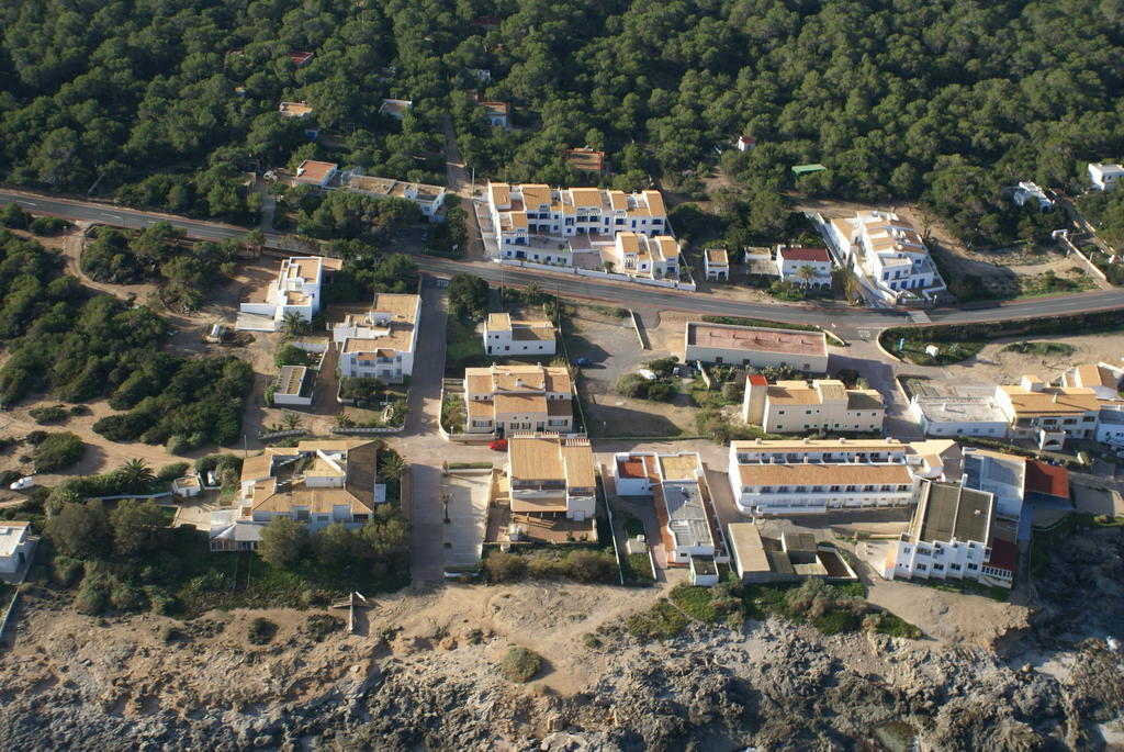 Sa Cala Suites Es Calo  Exterior photo