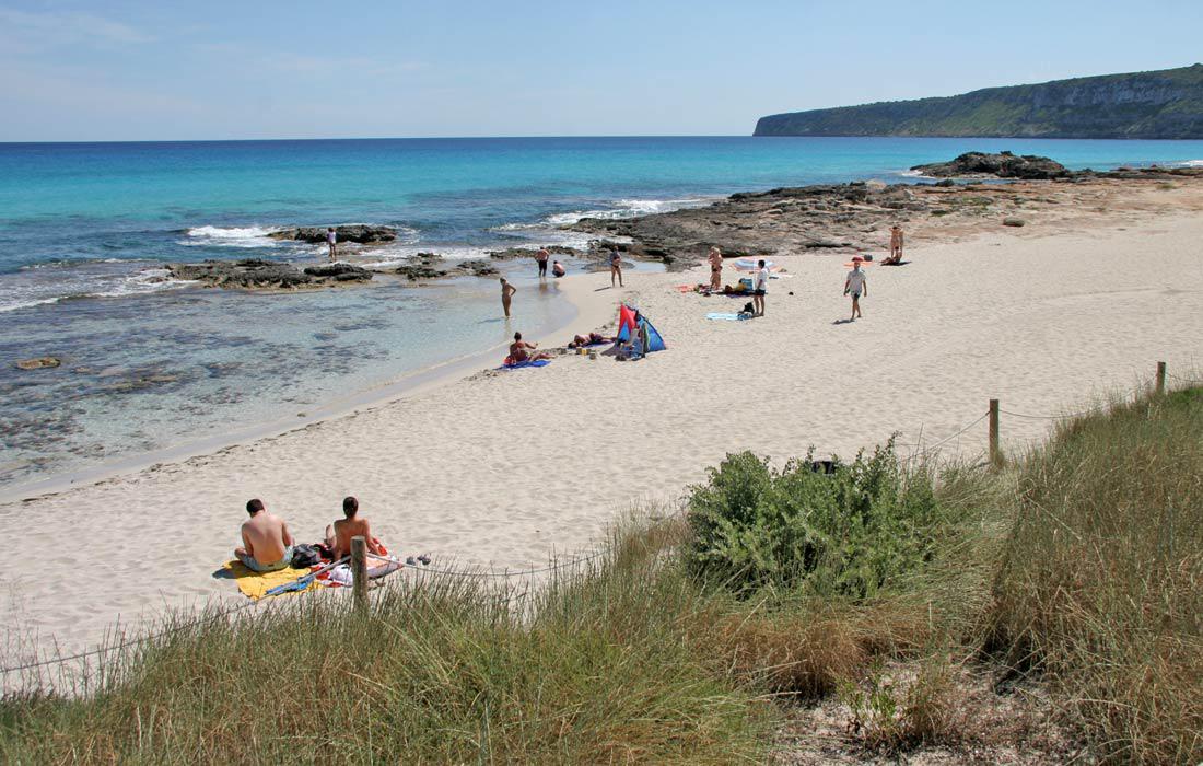 Sa Cala Suites Es Calo  Exterior photo