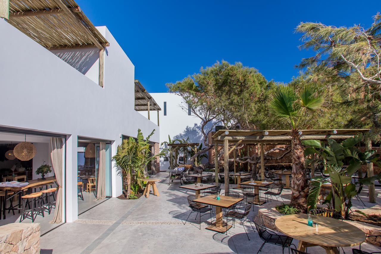 Sa Cala Suites Es Calo  Exterior photo