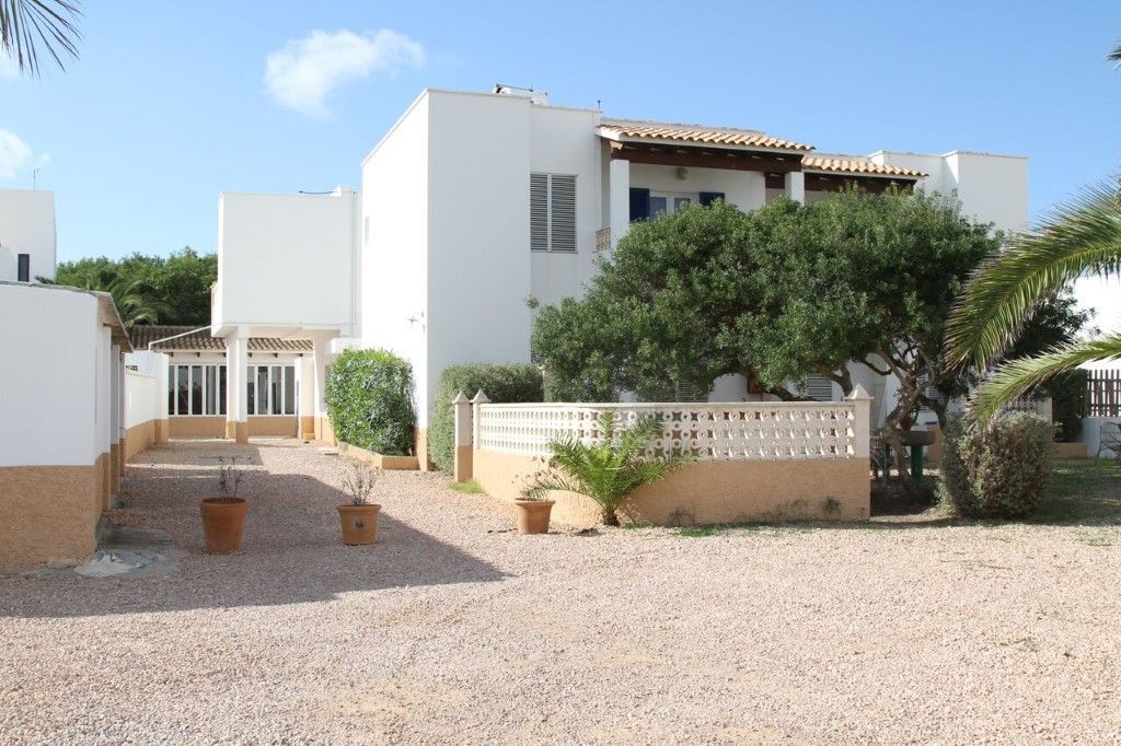 Sa Cala Suites Es Calo  Exterior photo