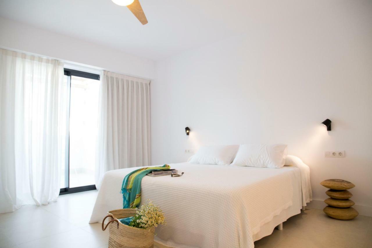Sa Cala Suites Es Calo  Exterior photo
